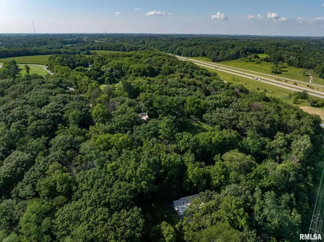 $1,200,000 | 5418 Chapel Hill Road, Davenport, IA 52802