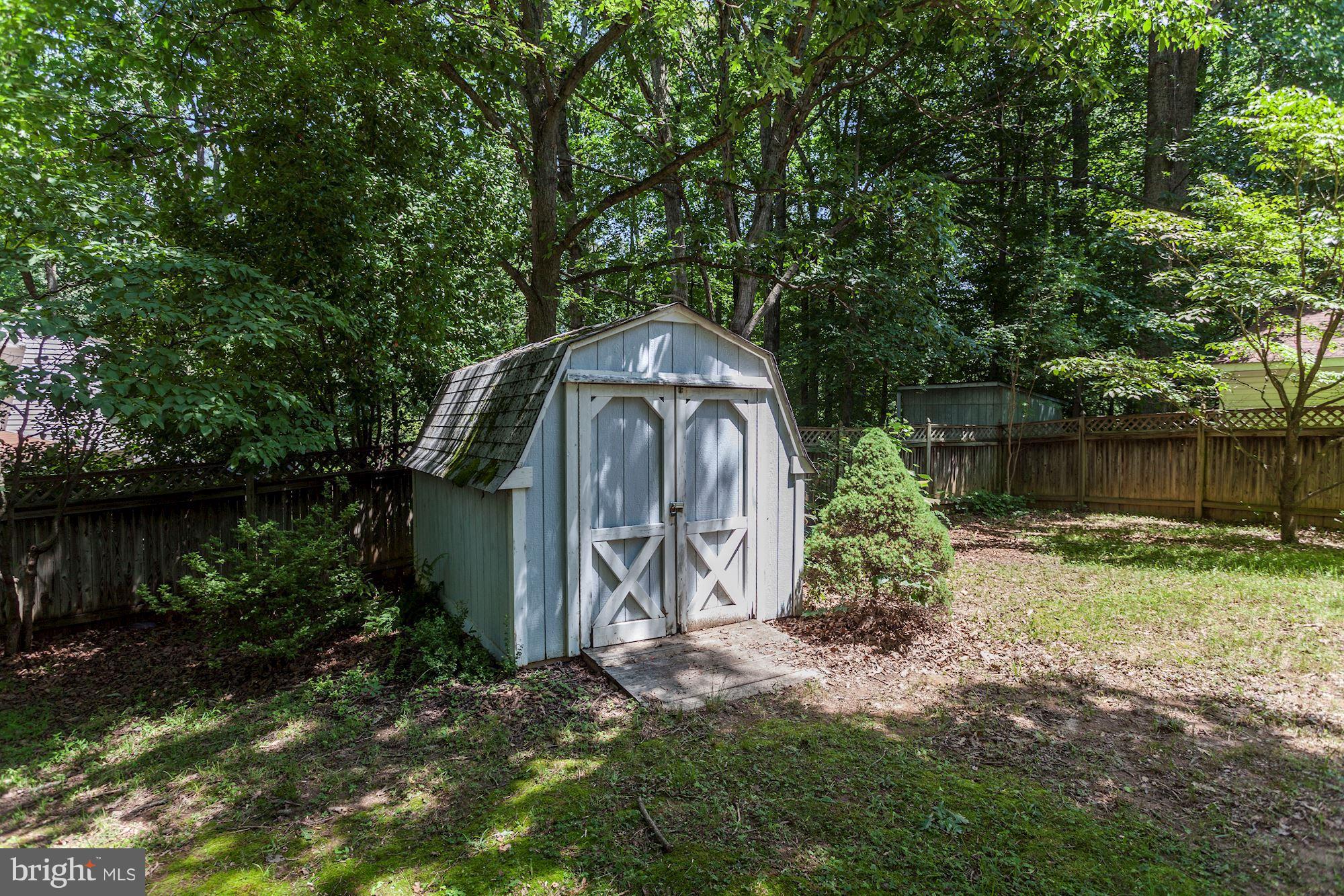 13319 Kahns Road Manassas, VA 20112 - Photo 25 of 30 Exterior (Rear)