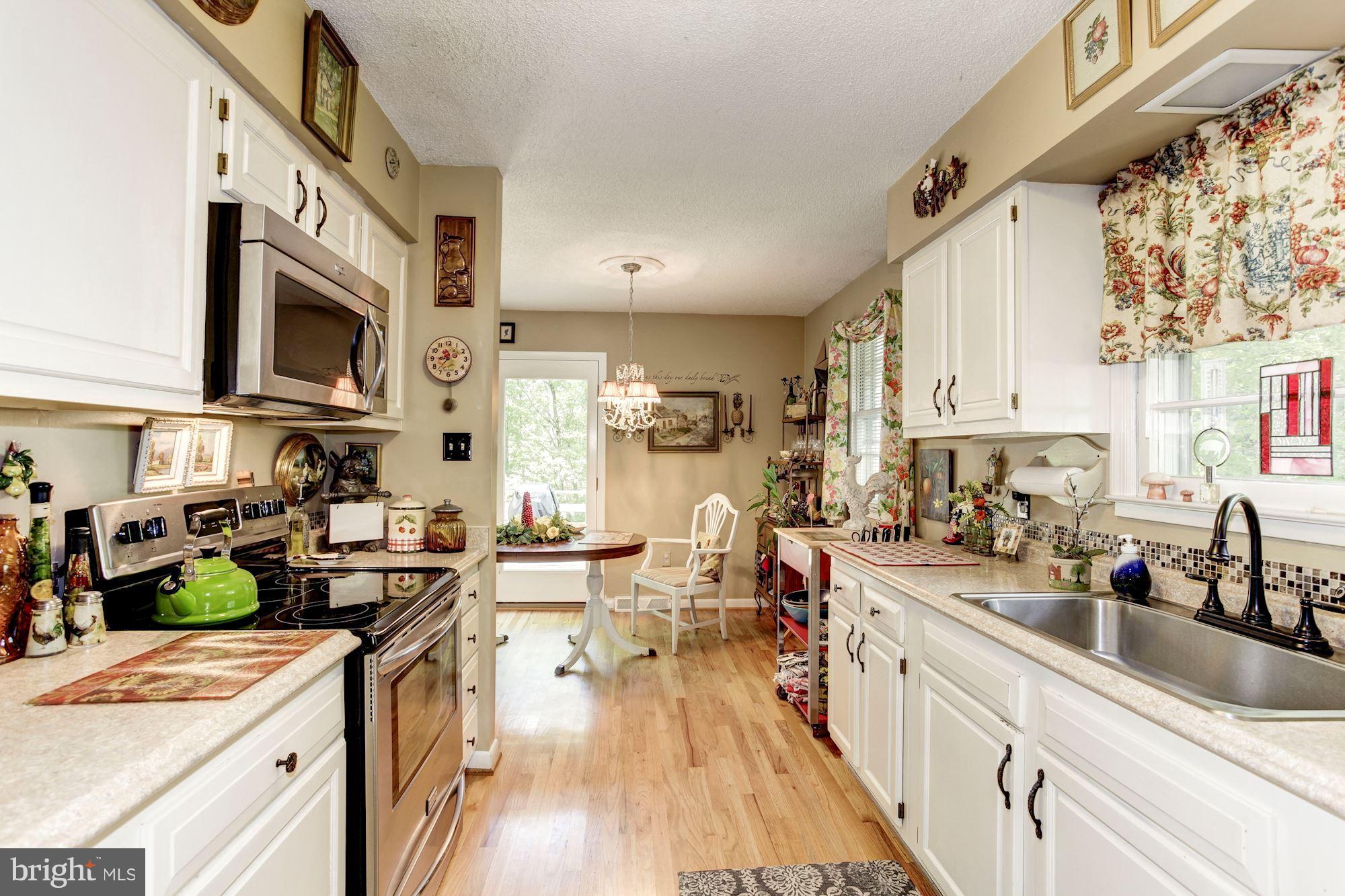 13319 Kahns Road Manassas, VA 20112 - Photo 10 of 30 Kitchen