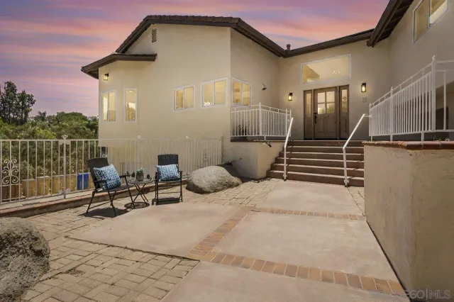 $1,250,000 | 2047 Via Del Torrie, Alpine, CA 91901