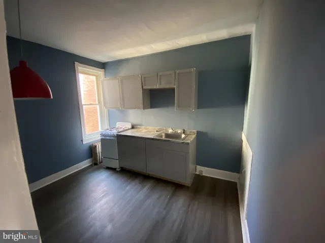 $900 | 6625 Lansdowne Avenue, Unit 2, Philadelphia, PA 19151