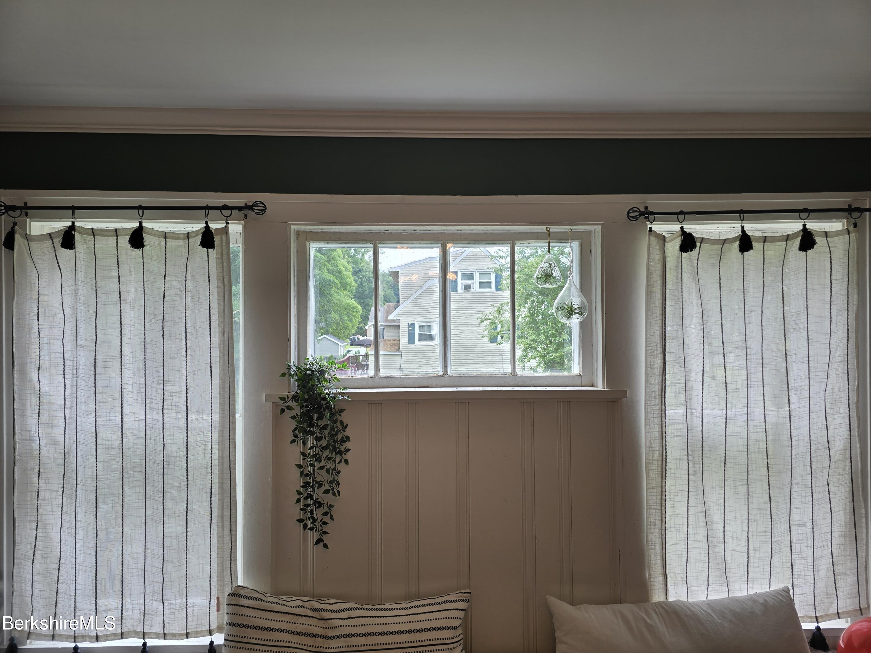 50 Ridge Avenue Pittsfield, MA 01201 - Photo 13 of 39 Bungalow Features