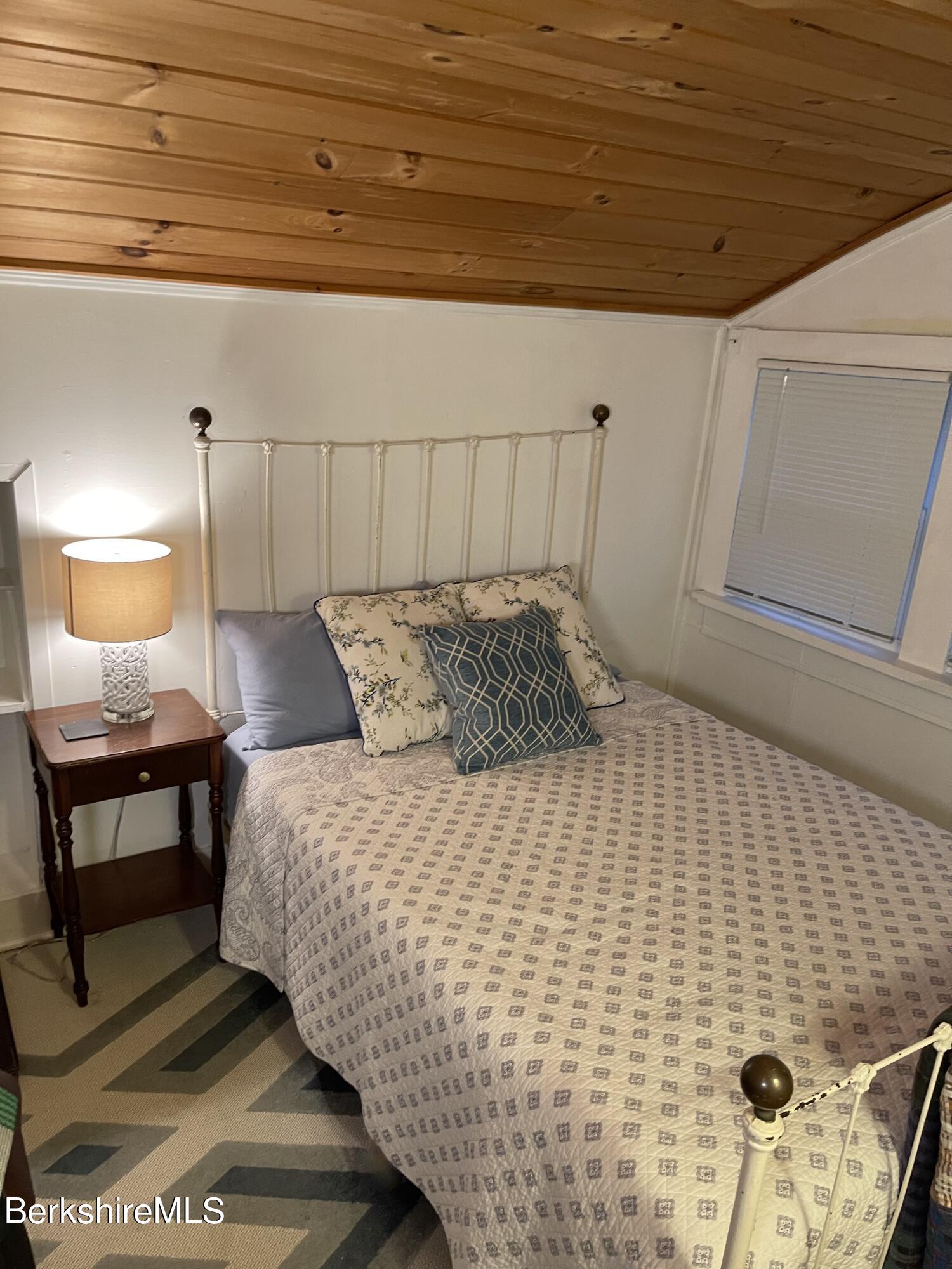 50 Ridge Avenue Pittsfield, MA 01201 - Photo 29 of 39 Bedroom 3