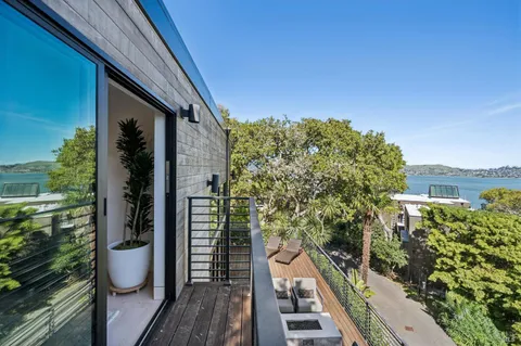 $3,898,000 | 18 Laurel Lane, Sausalito, CA 94965
