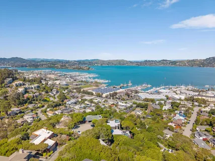 $3,898,000 | 18 Laurel Lane, Sausalito, CA 94965