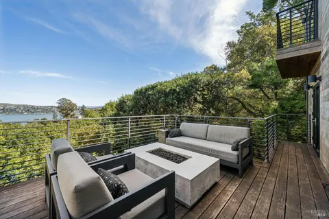 $3,898,000 | 18 Laurel Lane, Sausalito, CA 94965