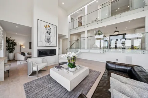 $3,898,000 | 18 Laurel Lane, Sausalito, CA 94965