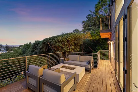 $3,898,000 | 18 Laurel Lane, Sausalito, CA 94965
