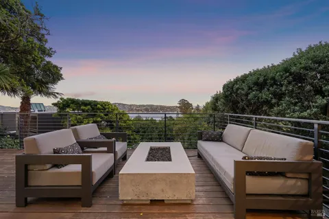 $3,898,000 | 18 Laurel Lane, Sausalito, CA 94965
