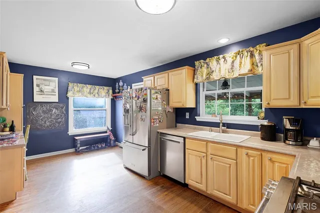 $990,000 | 2801 Eldon Avenue, Maryland Heights, MO 63043