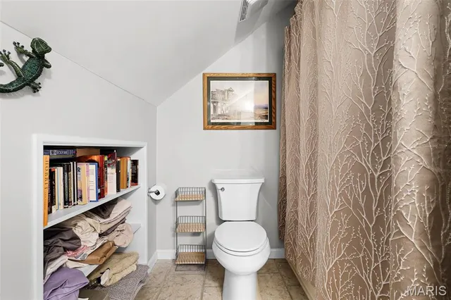 $990,000 | 2801 Eldon Avenue, Maryland Heights, MO 63043