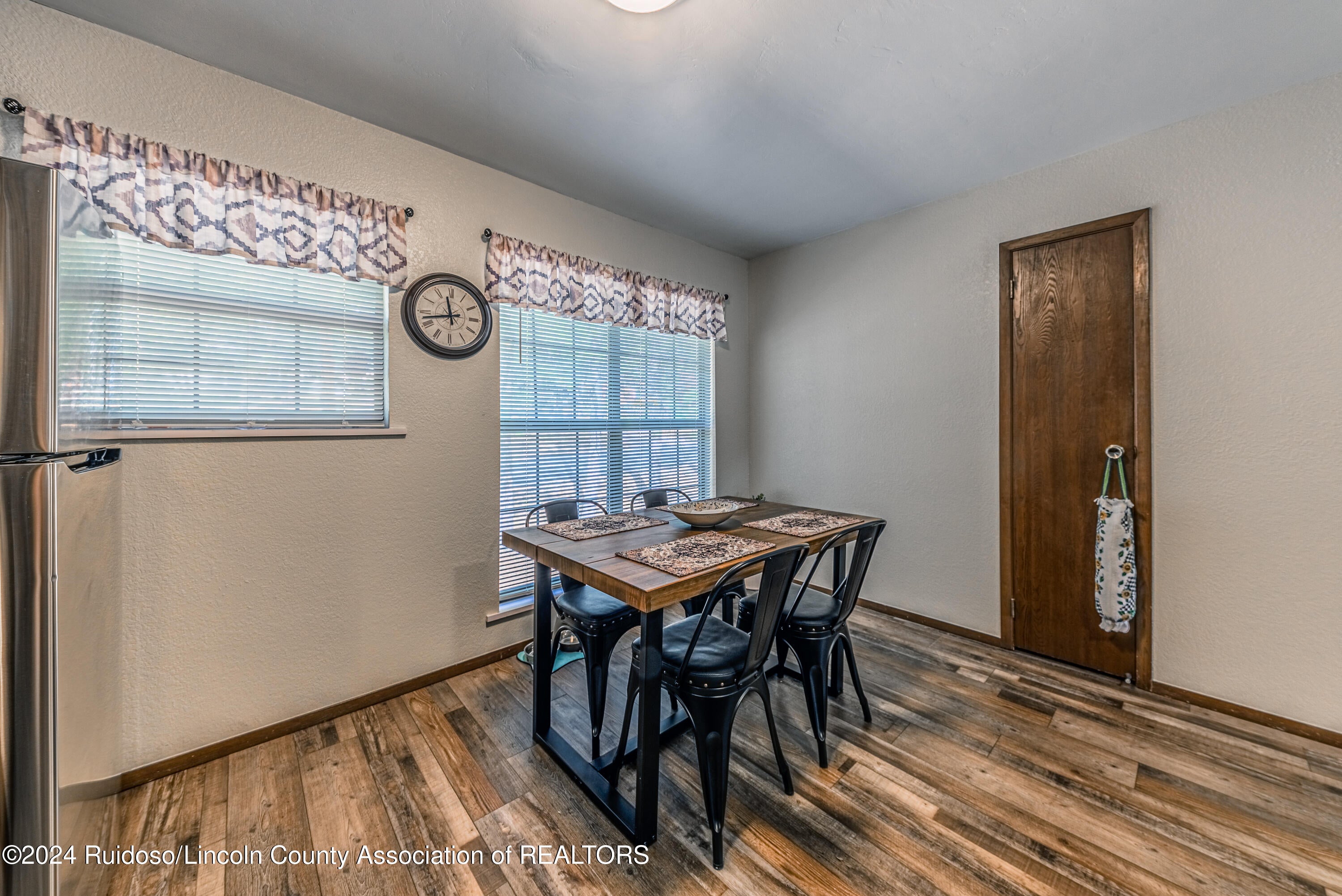 120 Lower Terrace Drive, Unit 15 Ruidoso, NM 88345 - Photo 15 of 42 120 Lower Terrace New-15