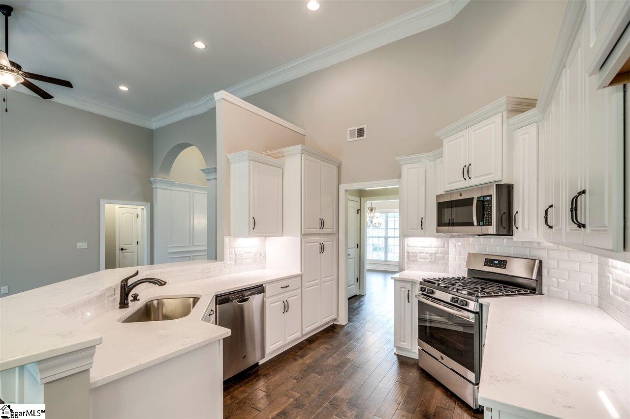 204 Crestgate Way Easley, SC 29642 - Photo 13 of 21 Gallery Image 13