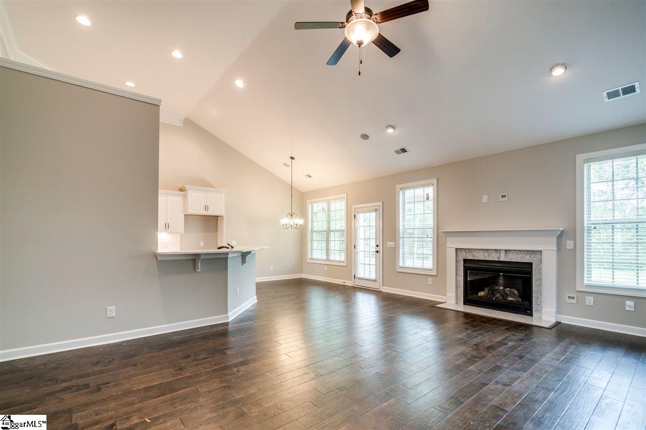 204 Crestgate Way Easley, SC 29642 - Photo 18 of 21 Gallery Image 18