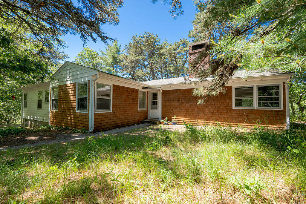 45 Pier Road Wellfleet, MA 02667 - Photo 1 of 38 45_Peir_RD-6