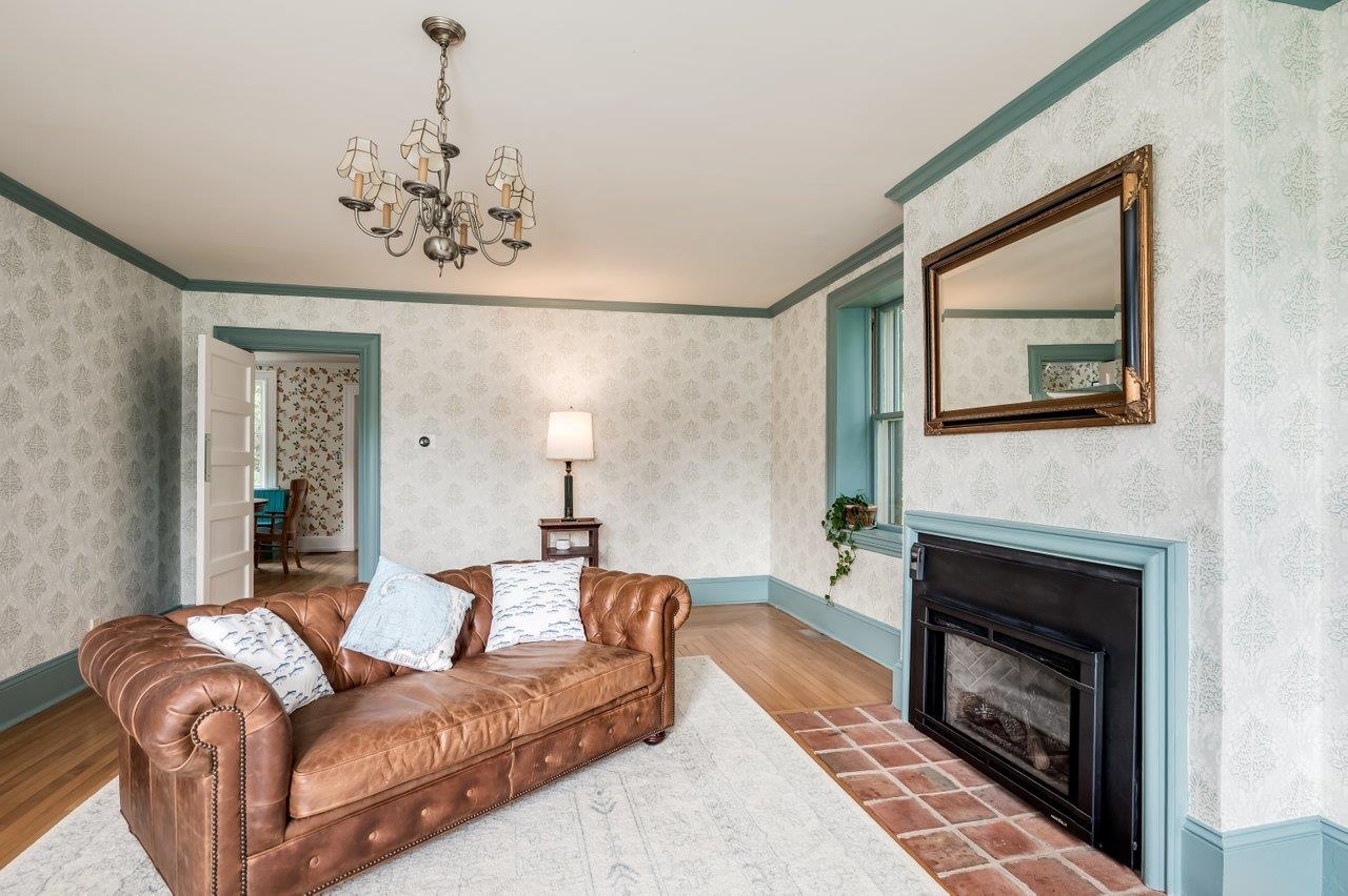 24 Newfields Road Exeter, NH 03833 - Photo 12 of 40