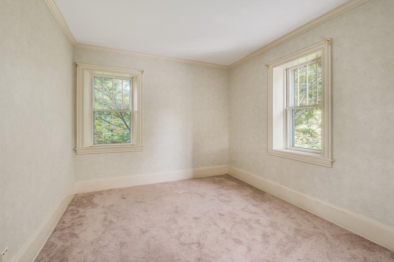 24 Newfields Road Exeter, NH 03833 - Photo 28 of 40