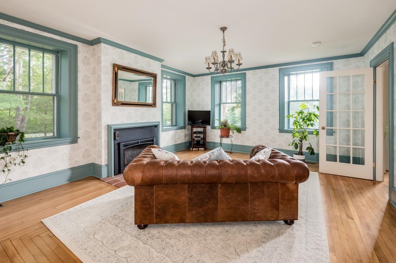 24 Newfields Road Exeter, NH 03833 - Photo 10 of 40