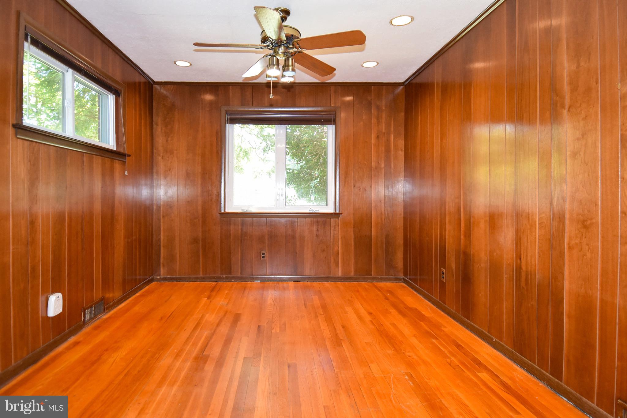 9306 Harvey Road Silver Spring, MD 20910 - Photo 17 of 48