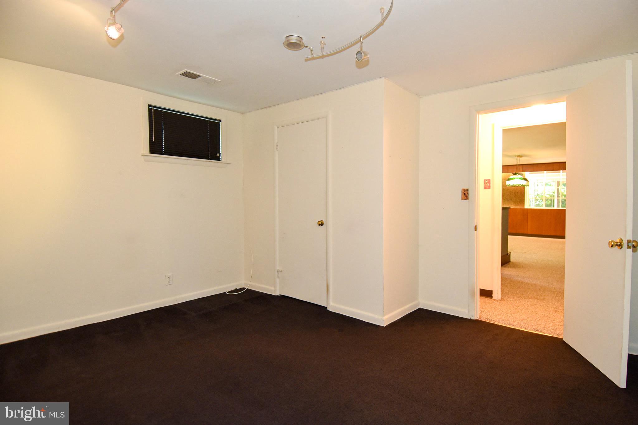 9306 Harvey Road Silver Spring, MD 20910 - Photo 37 of 48