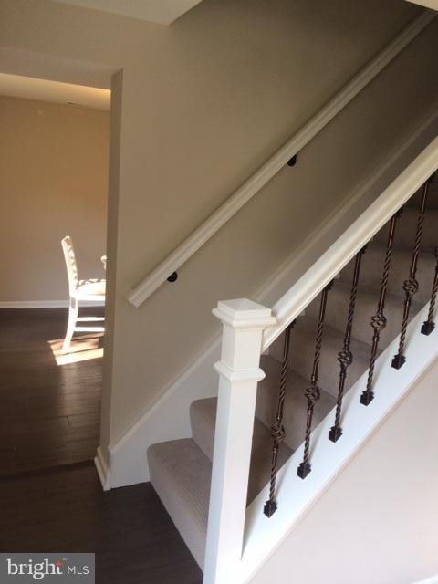 719 North Point Road Baltimore, MD 21224 - Photo 6 of 25 View