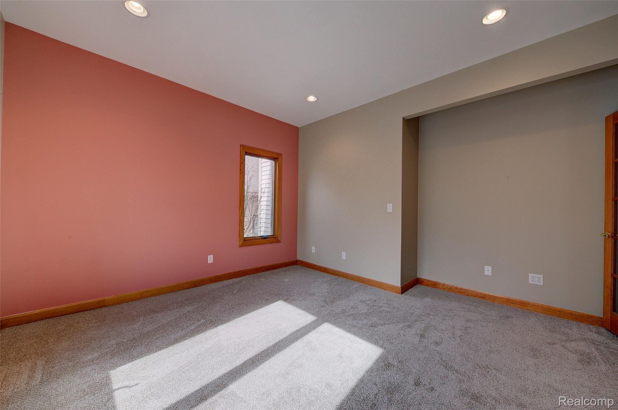 7154 Hatchery Road Waterford, MI 48327 - Photo 22 of 80 OFFICE