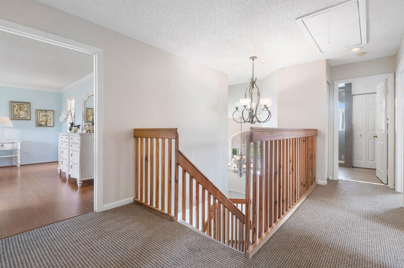 10652 Plainview Circle Boca Raton, FL 33498 - Photo 13 of 28 Staircase