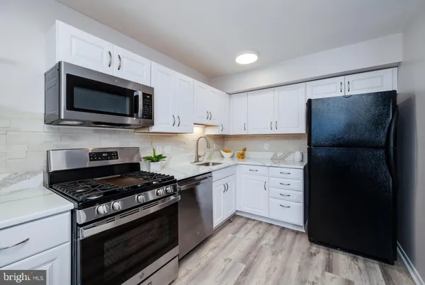 $2,000 | 2912 State Hill Road, Unit B2, Wyomissing, PA 19610