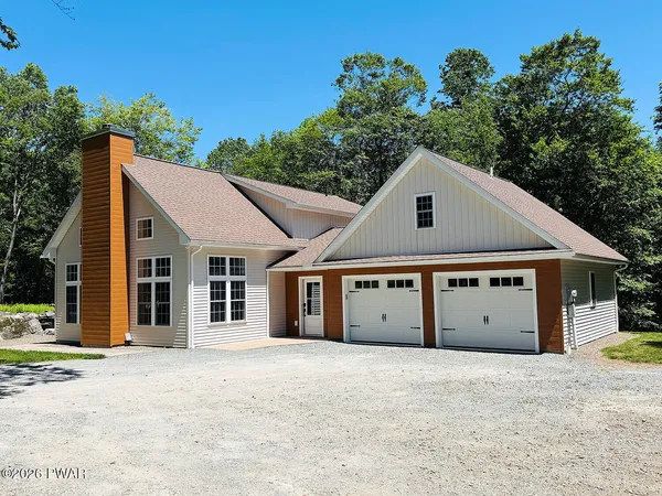 $679,000 | 35 Highridge Road, Equinunk, PA 18417