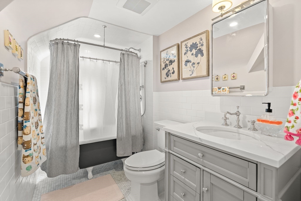 3 Essex Road Belmont, MA 02478 - Photo 30 of 40
