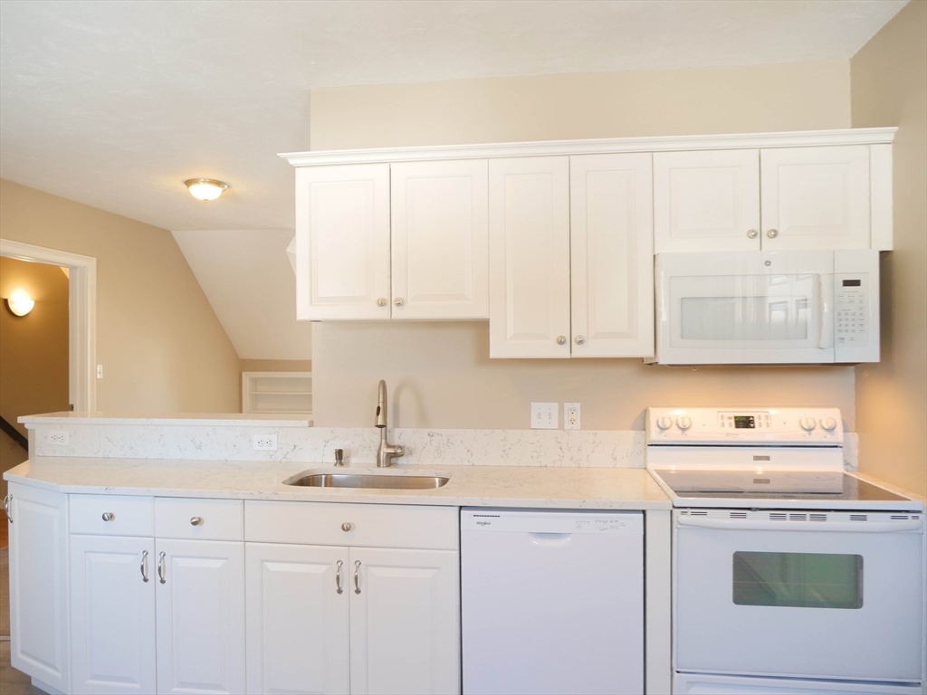 97 Hartwell Road Bedford, MA 01730 - Photo 19 of 42