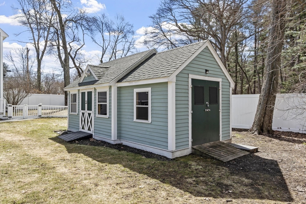 97 Hartwell Road Bedford, MA 01730 - Photo 32 of 42