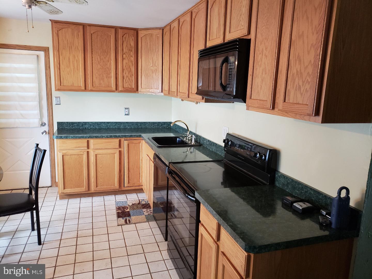 12 East Rutherford Drive Newark, DE 19713 - Photo 2 of 12 Kitchen
