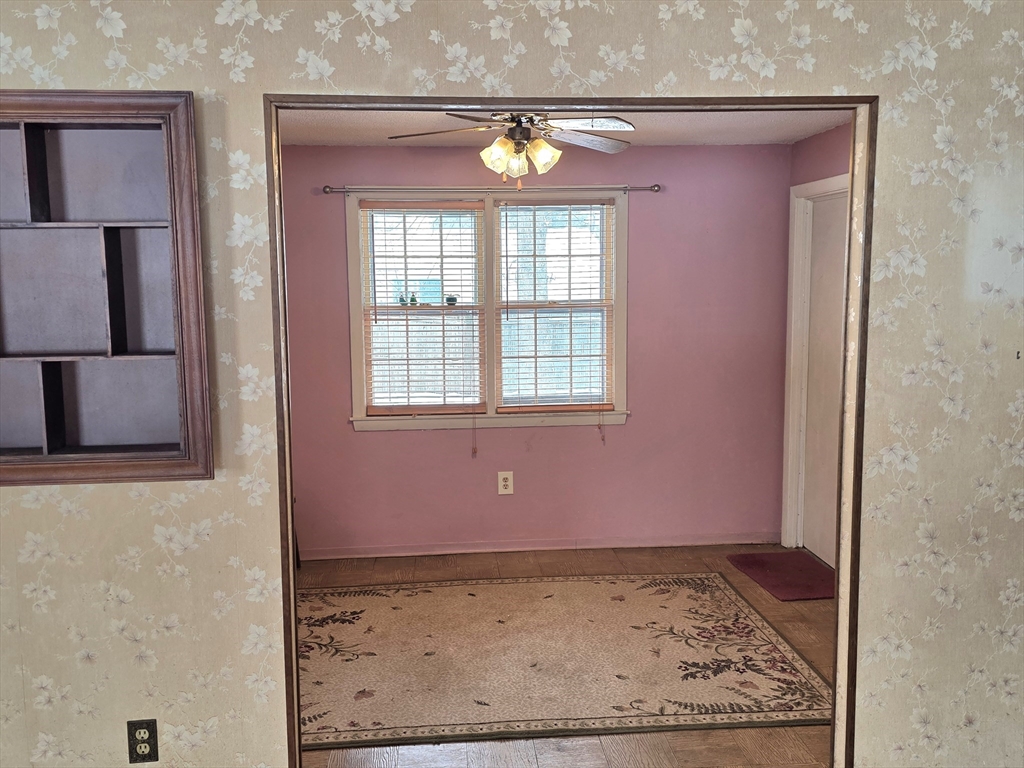 118 Deanna Road Brockton, MA 02302 - Photo 5 of 19