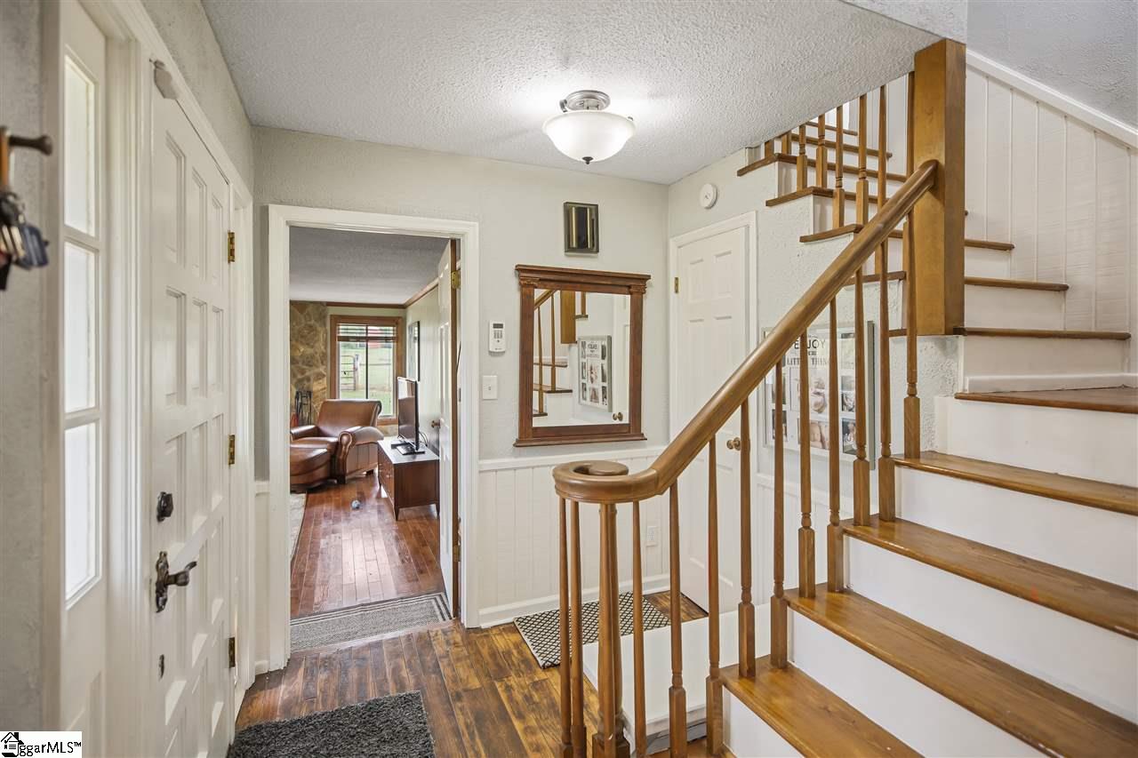 204 Horseshoe Road Honea Path, SC 29654 - Photo 6 of 34 Gallery Image 6