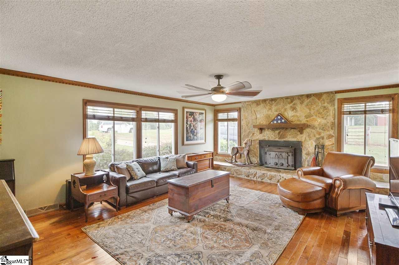 204 Horseshoe Road Honea Path, SC 29654 - Photo 10 of 34 Gallery Image 10