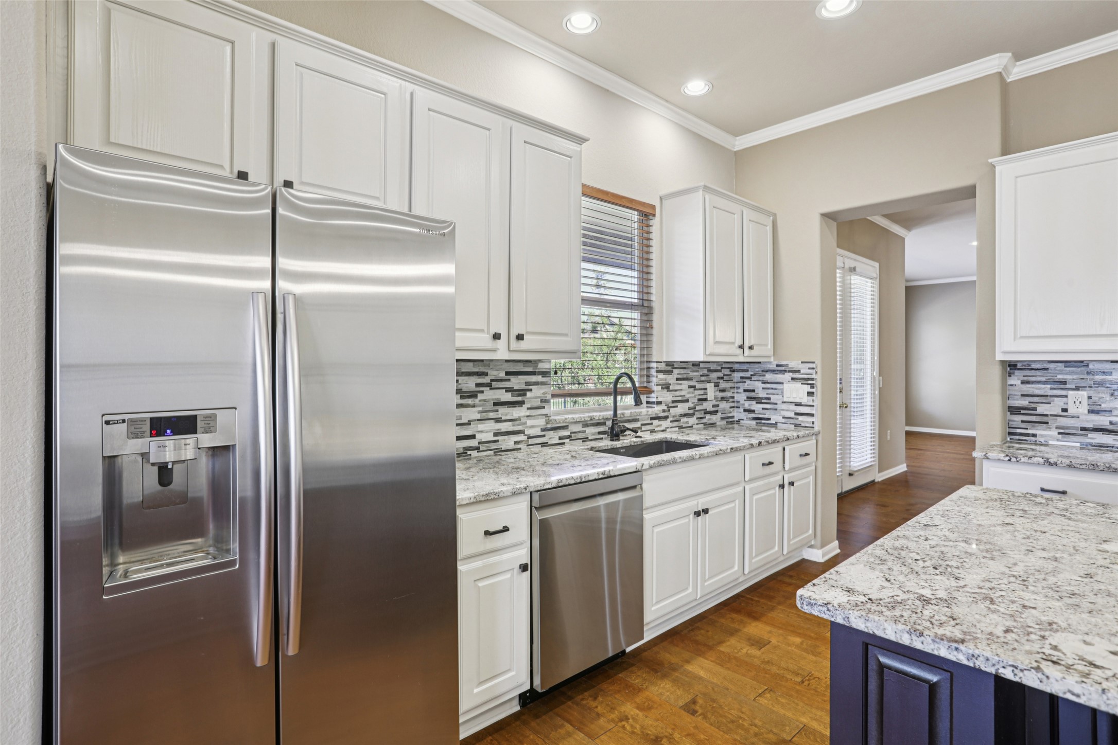 106 Whippoorwill Way Georgetown, TX 78633 - Photo 2 of 40