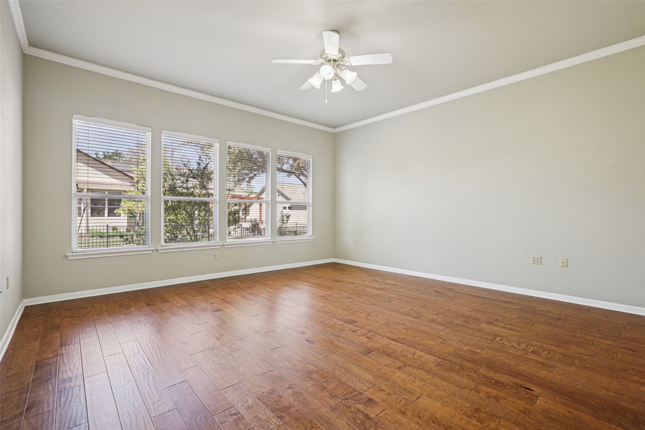 106 Whippoorwill Way Georgetown, TX 78633 - Photo 4 of 40