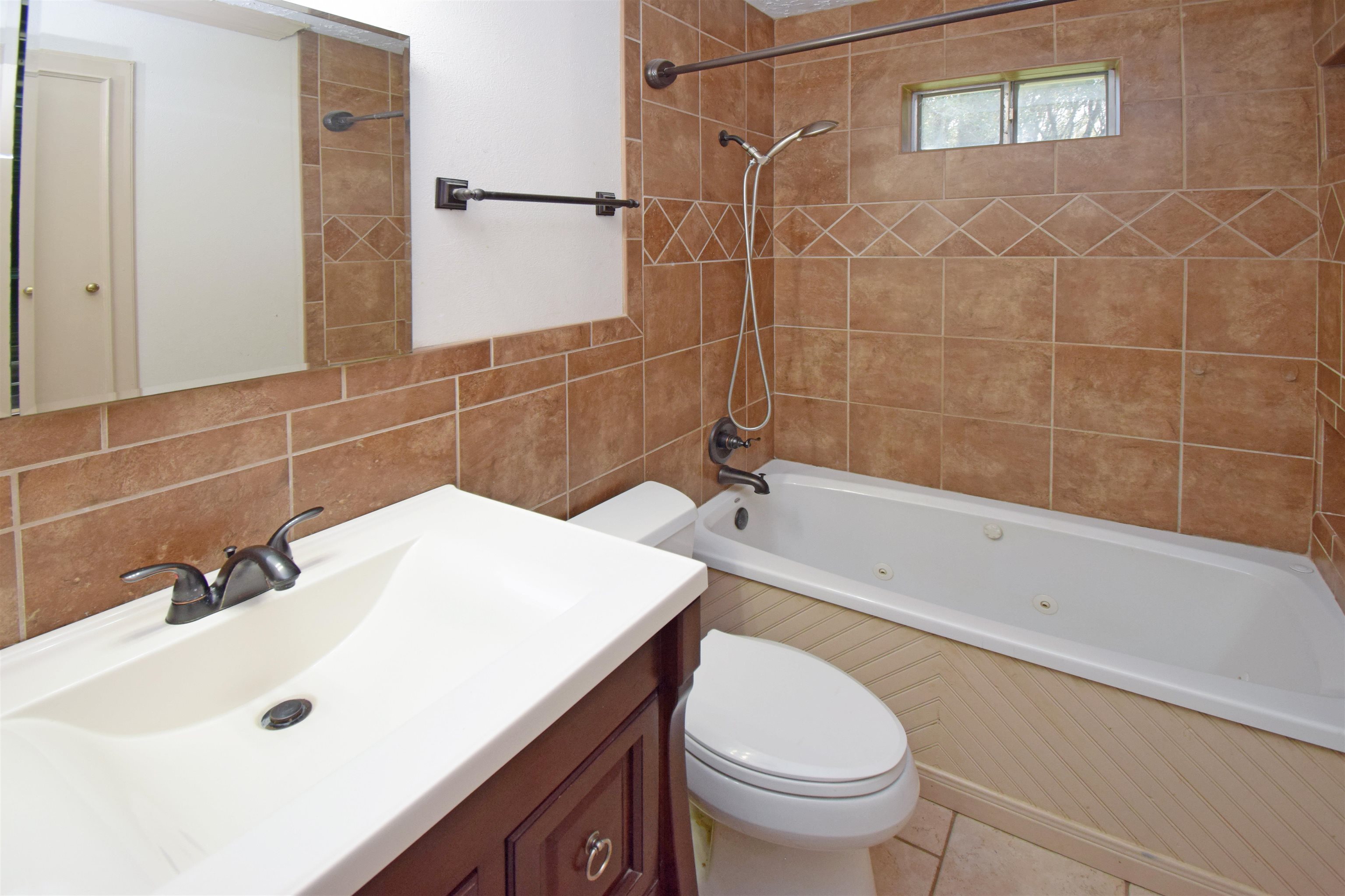 13580 Gore Store Road Silsbee, TX 77656 - Photo 7 of 14