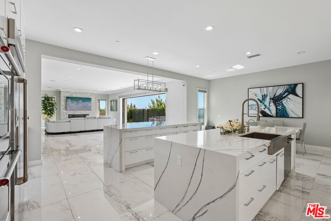20254 Liverpool Way Porter Ranch, CA 91326 - Photo 13 of 51