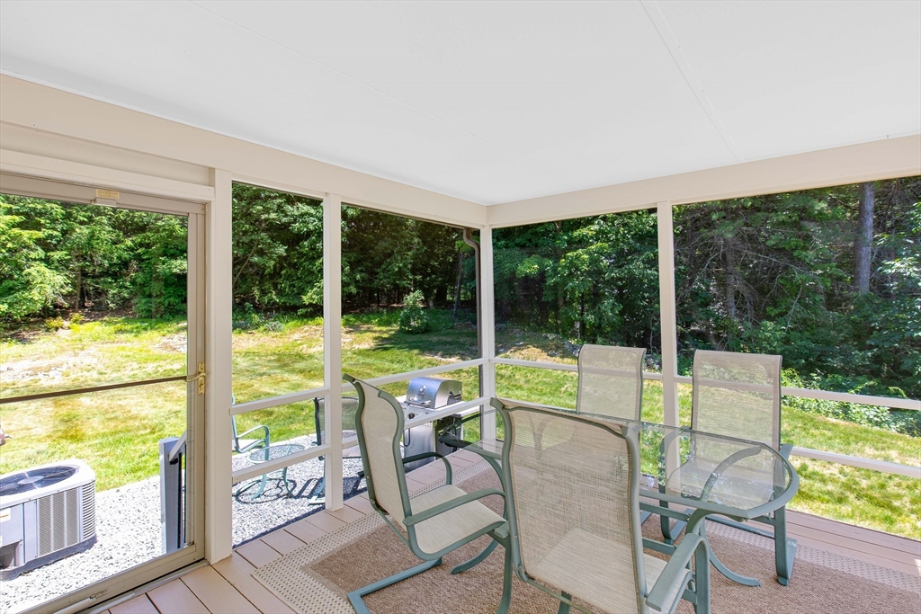 9 Isabelle Circle Rowley, MA 01969 - Photo 15 of 35
