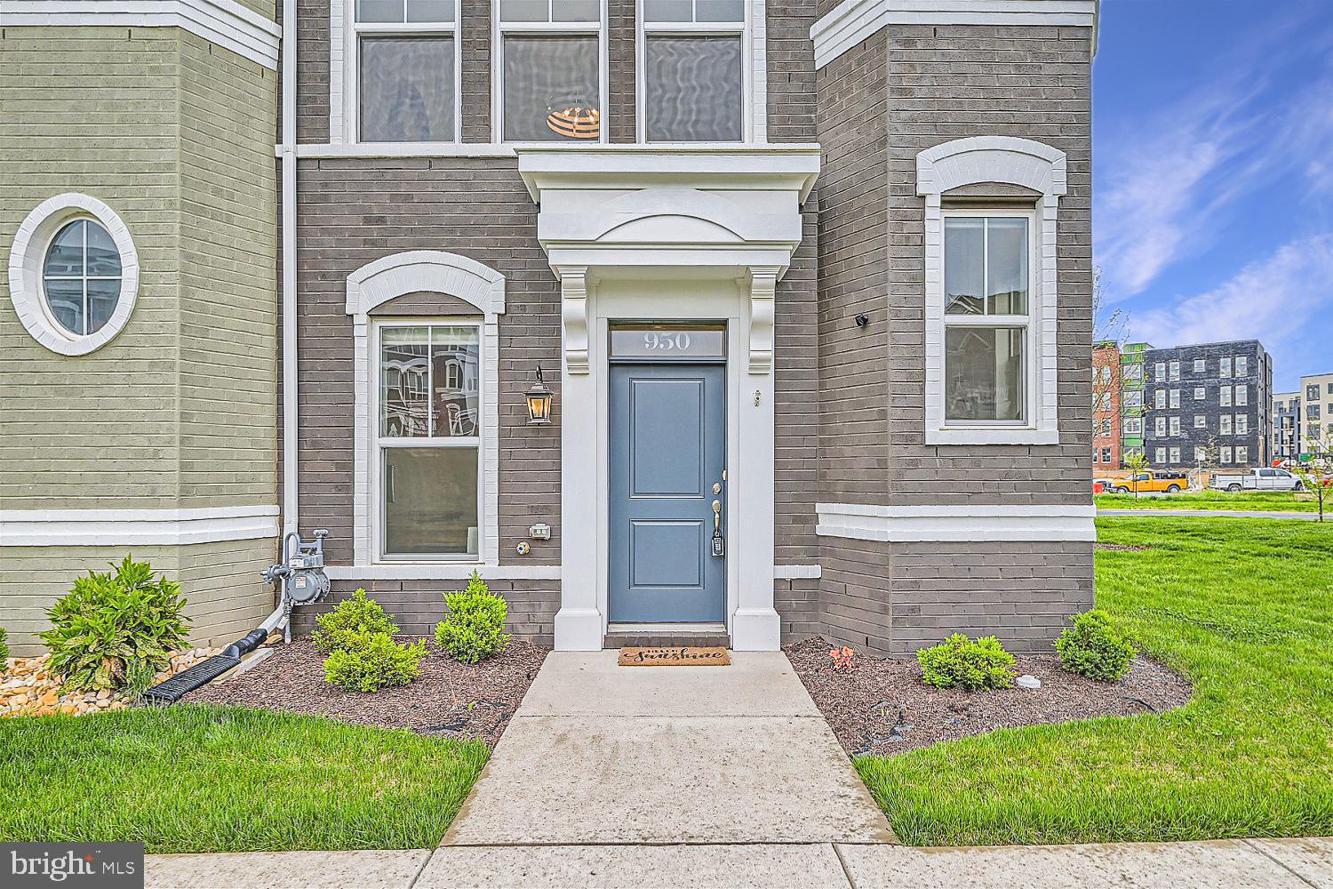 950 Holden Road Frederick, MD 21701 - Photo 3 of 35