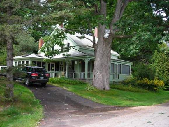 33 Riverside Drive Alton, NH 03809 - Photo 1 of 1