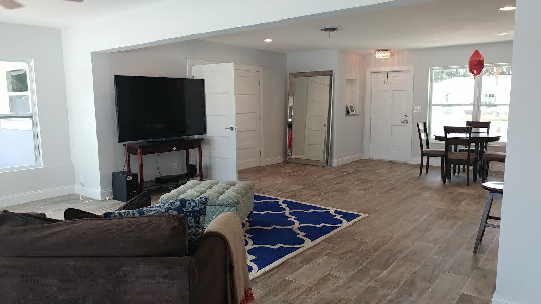 1132 Southwest 12th Terrace Boca Raton, FL 33486 - Photo 5 of 12 Dining Room