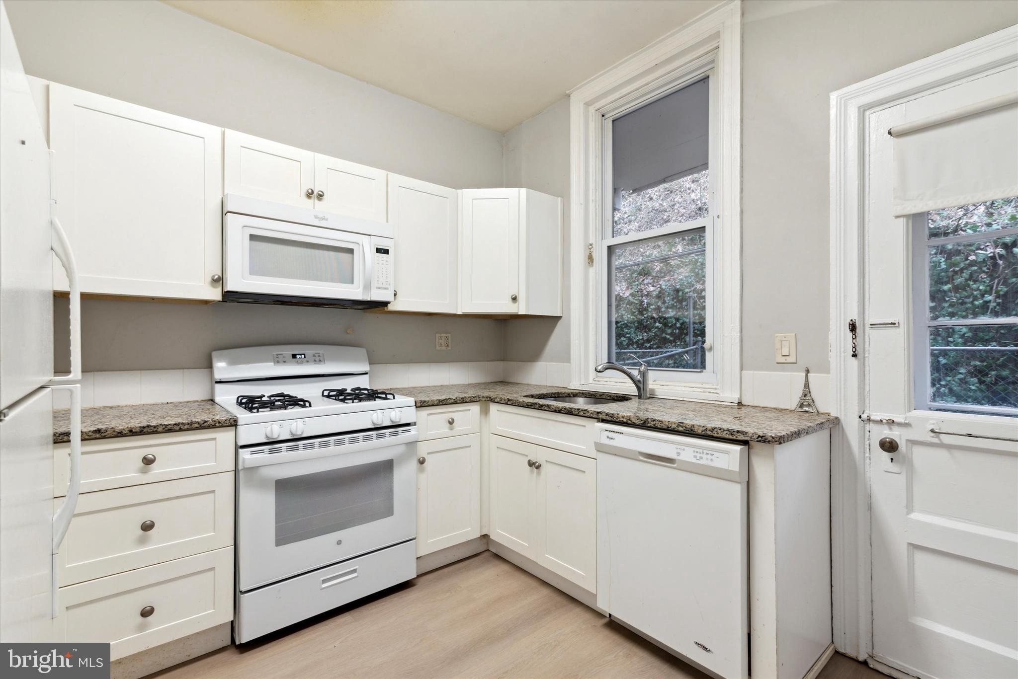 4817 Ridge Avenue Philadelphia, PA 19129 - Photo 7 of 15