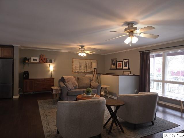 116 Wabash Avenue Carthage, IL 62321 - Photo 2 of 36