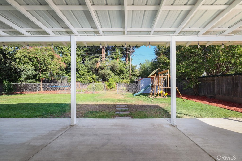 2586 El Paso Way Chico, CA 95973 - Photo 5 of 38