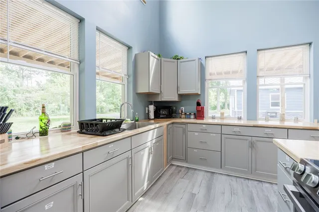 $439,000 | 7160 Eelpot Road, Naples, NY 14512