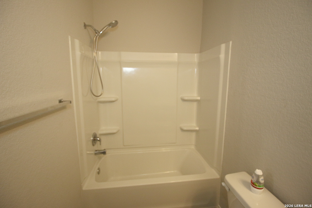 2446 Keyhole View Converse, TX 78109 - Photo 20 of 30