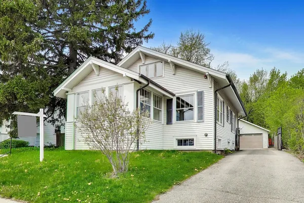 $399,000 | 114 Applebee Street, Barrington, IL 60010
